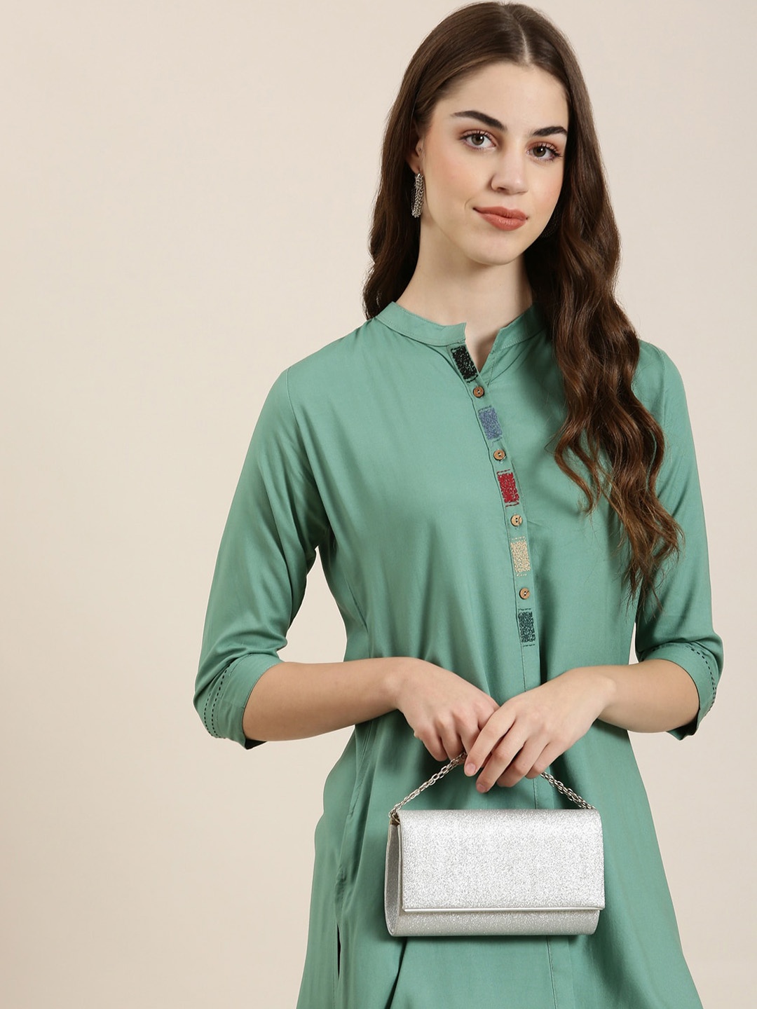 

SHOWOFF Mandarin Collar Thread Work Straight Kurta, Sea green