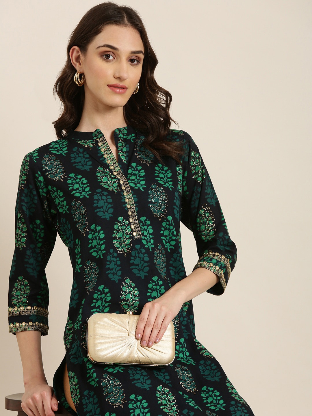 

SHOWOFF Floral Printed Straight Kurta, Black