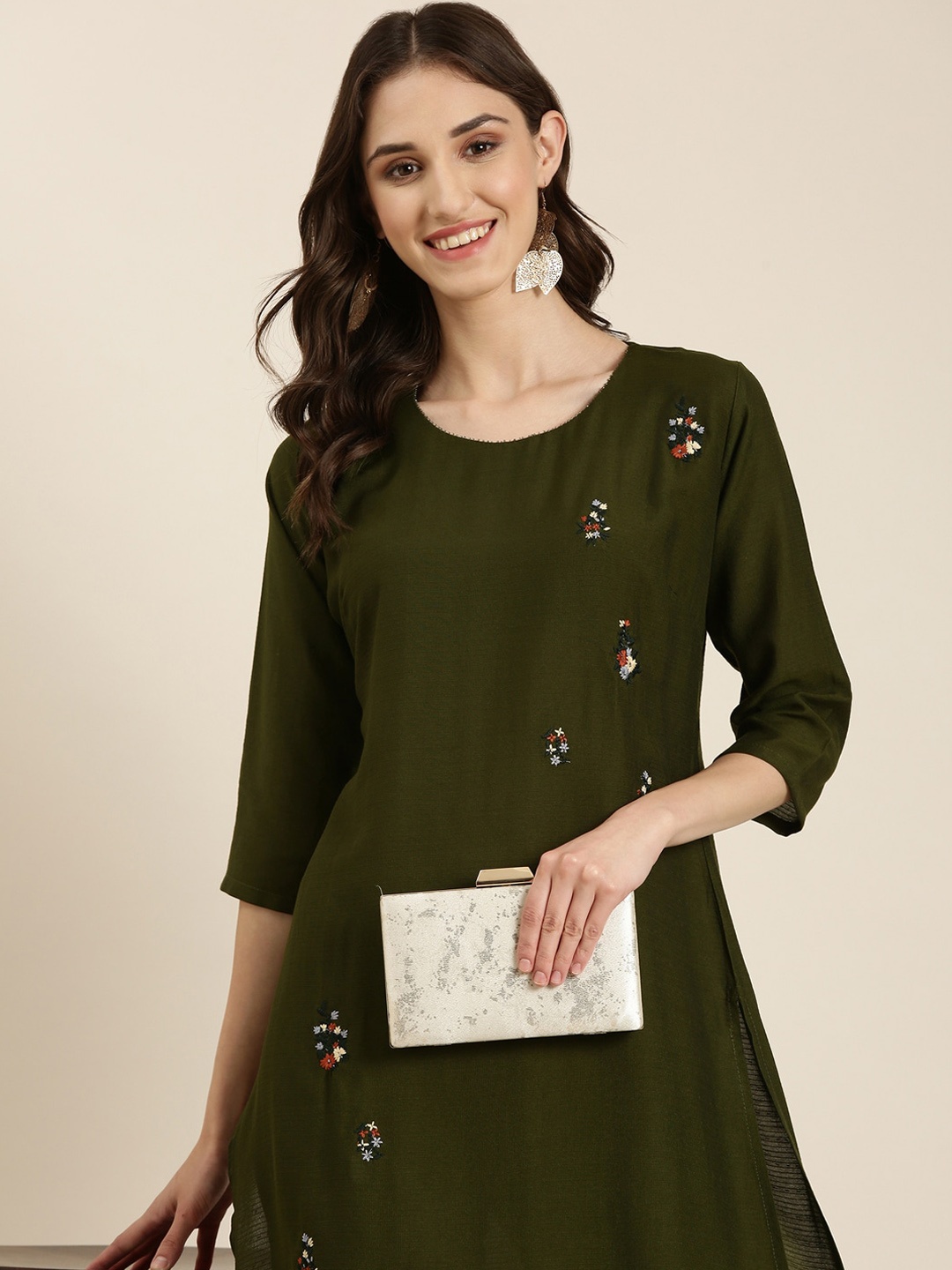 SHOWOFF Round Neck Thread Work Kurta, Olive