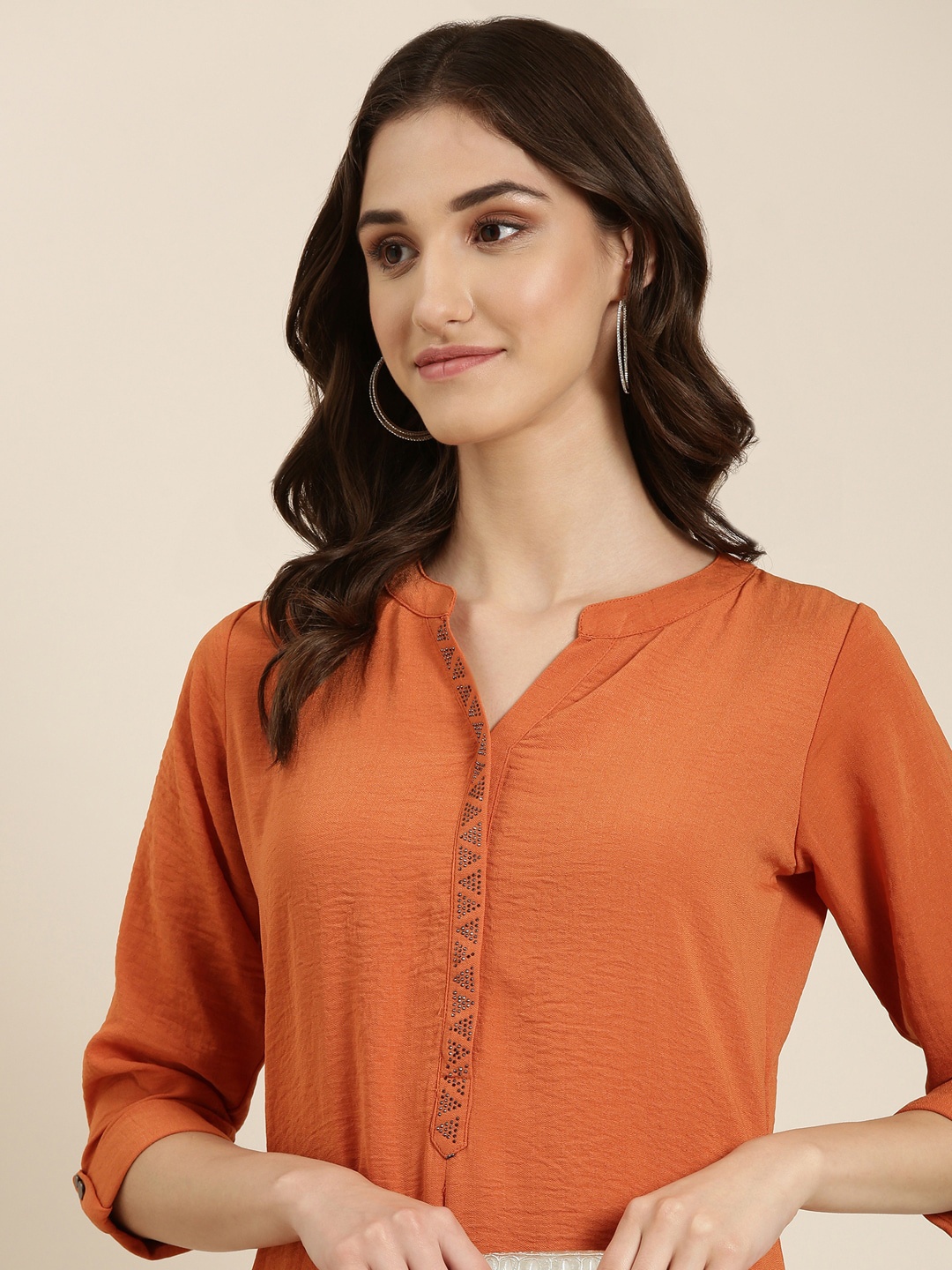 

SHOWOFF Mandarin Collar Roll Up Sleeves Kurta, Rust