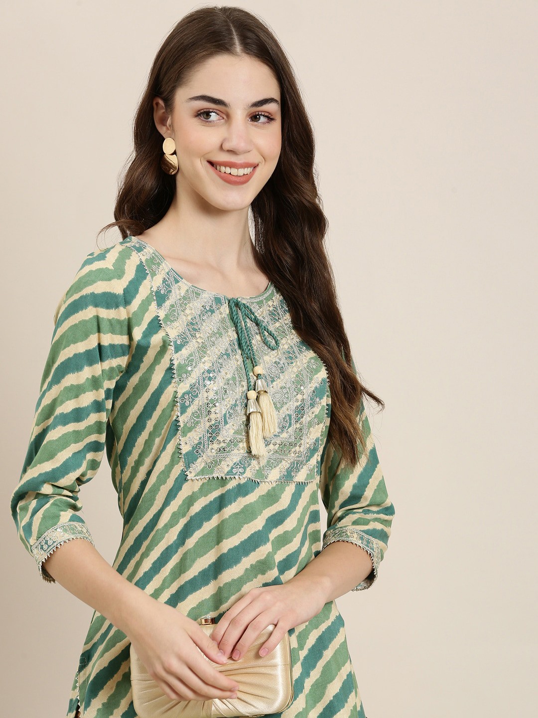 

SHOWOFF Leheriya Printed Seqined Gotta Patti Tie-Up Neck Kurta, Green