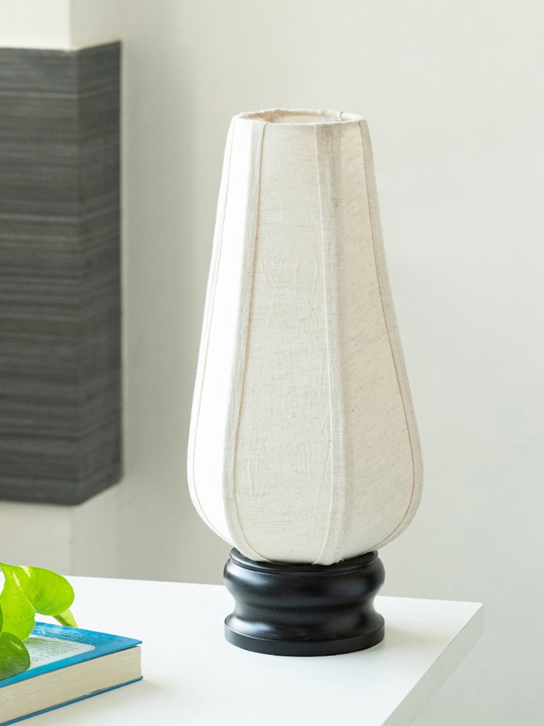 

ExclusiveLane Victorian Aesthetic Black Wooden Table Lamp