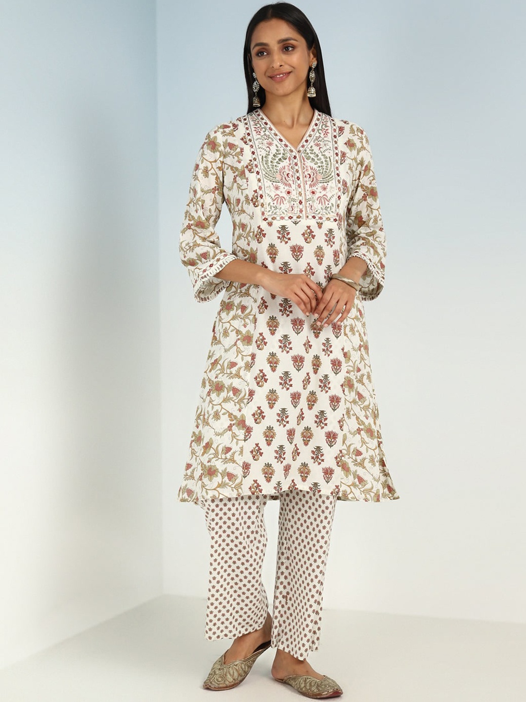 

Lakshita Floral Printed Thread Work Kurta with Trousers, Off white