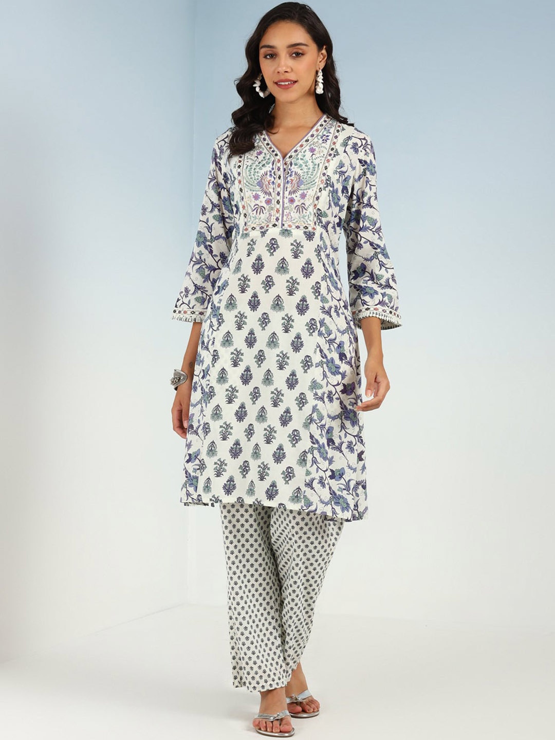 

Lakshita Floral Printed Thread Work Kurta with Trousers, Off white