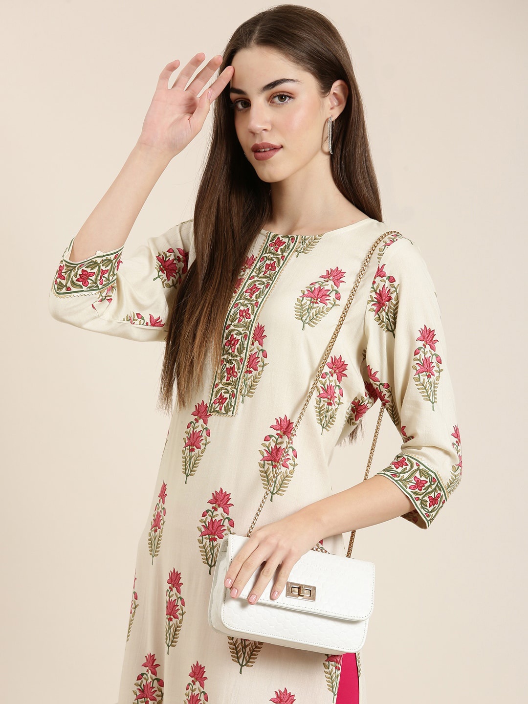 

SHOWOFF Floral Printed Gotta Patti Straight Kurta, Cream