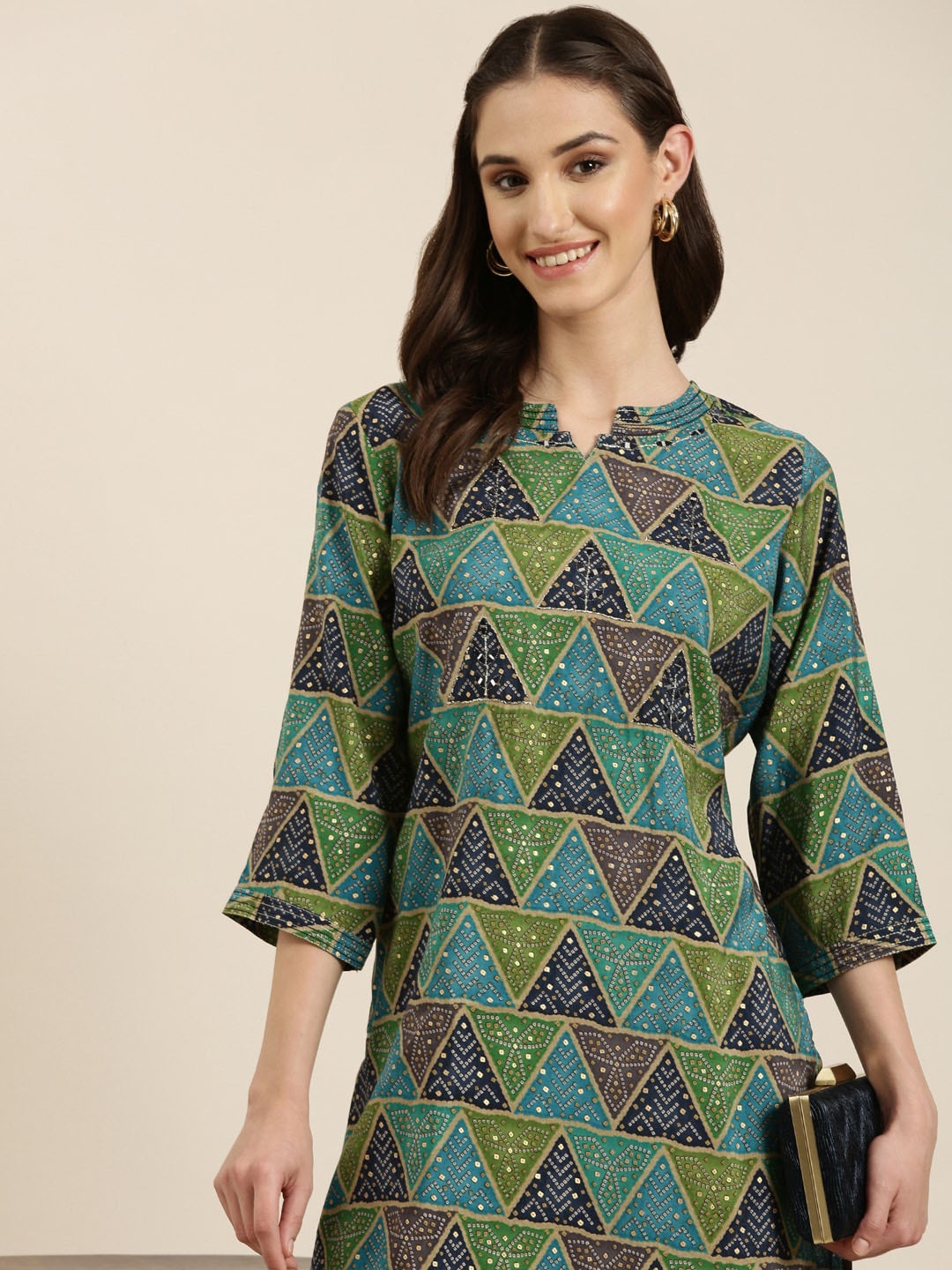 

SHOWOFF Geometric Printed Mirror Work Straight kurta, Green