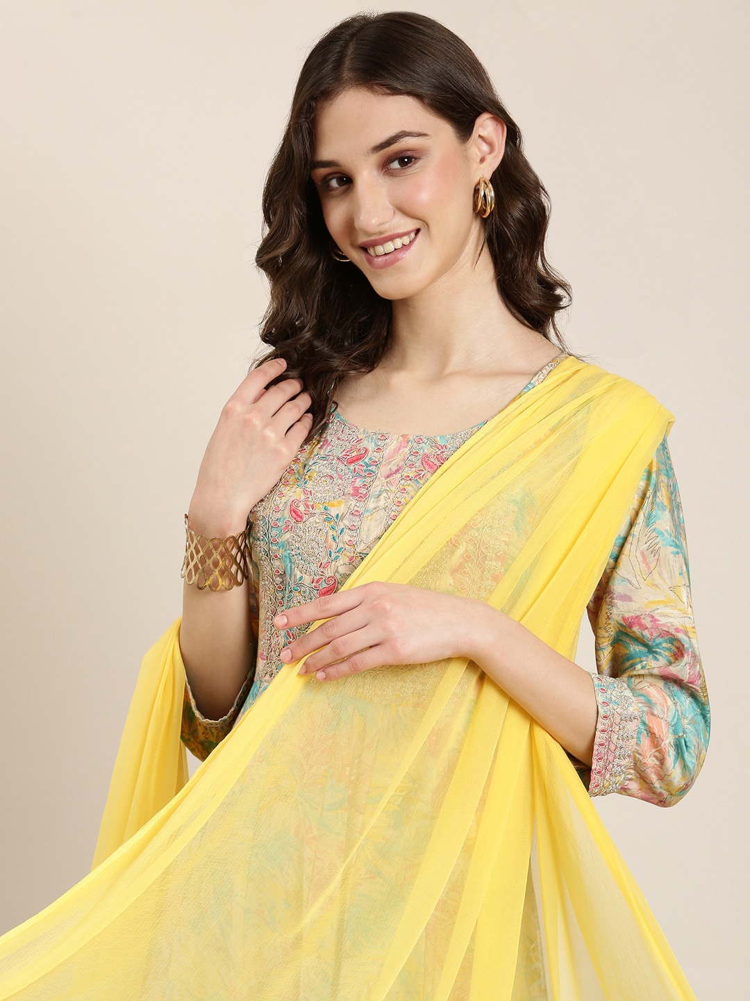 

SHOWOFF Floral Printed Thread Work Kurta With Dupatta, Pink