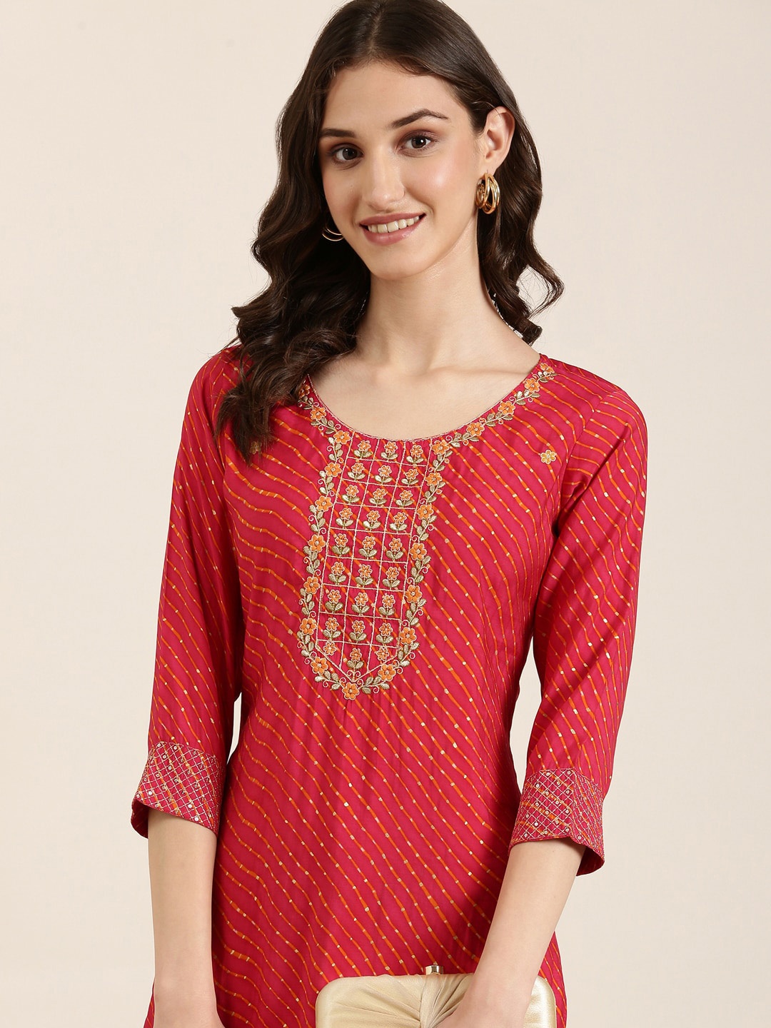 

SHOWOFF Floral Embroidered Thread Work Straight Kurta, Fuchsia