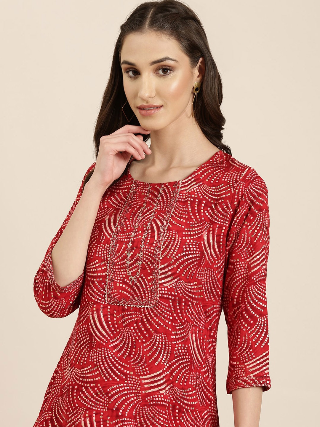 

SHOWOFF Bandhani Printed Gotta Patti Straight Kurta, Red