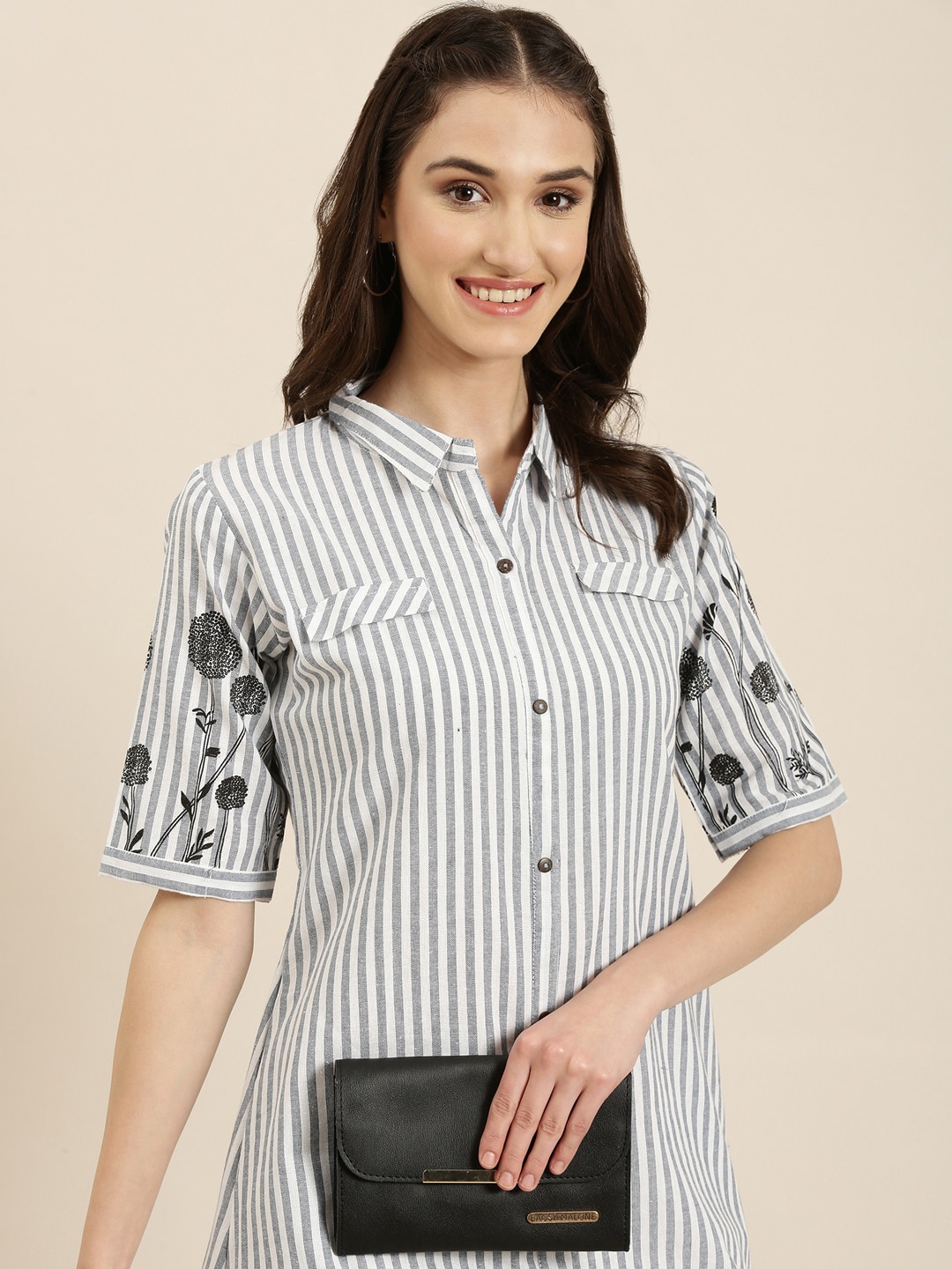 

SHOWOFF Striped Shirt Collar A-Line Kurta, Grey