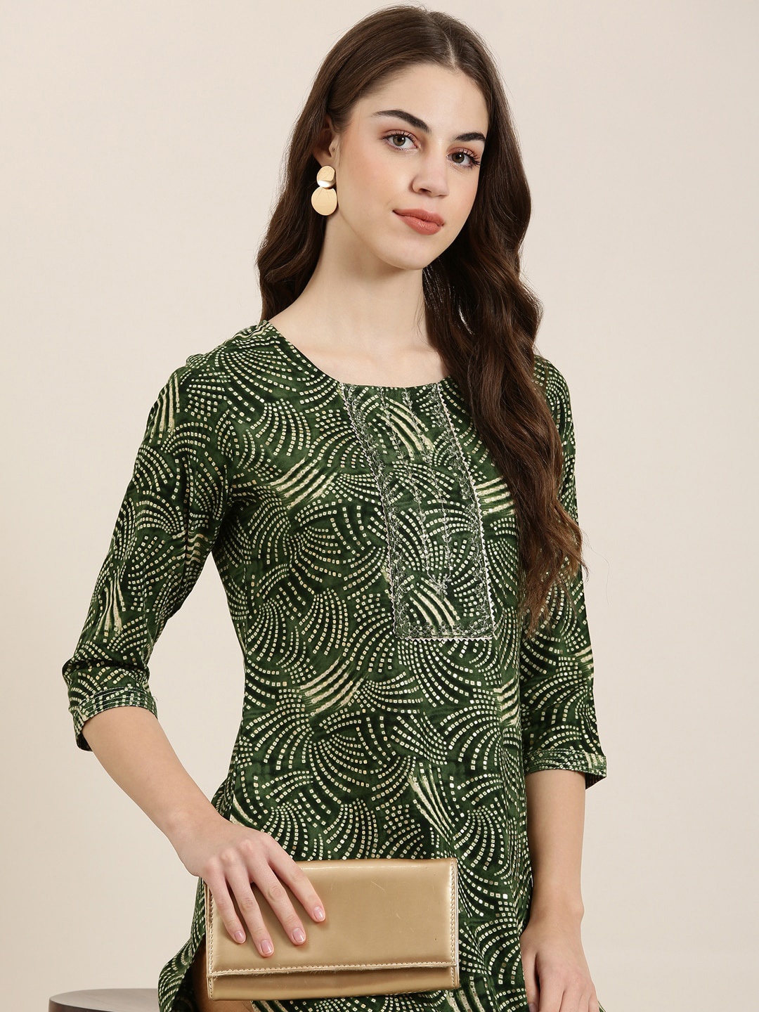 

SHOWOFF Ethnic Motif Printed Thread Work Straight Kurta, Green