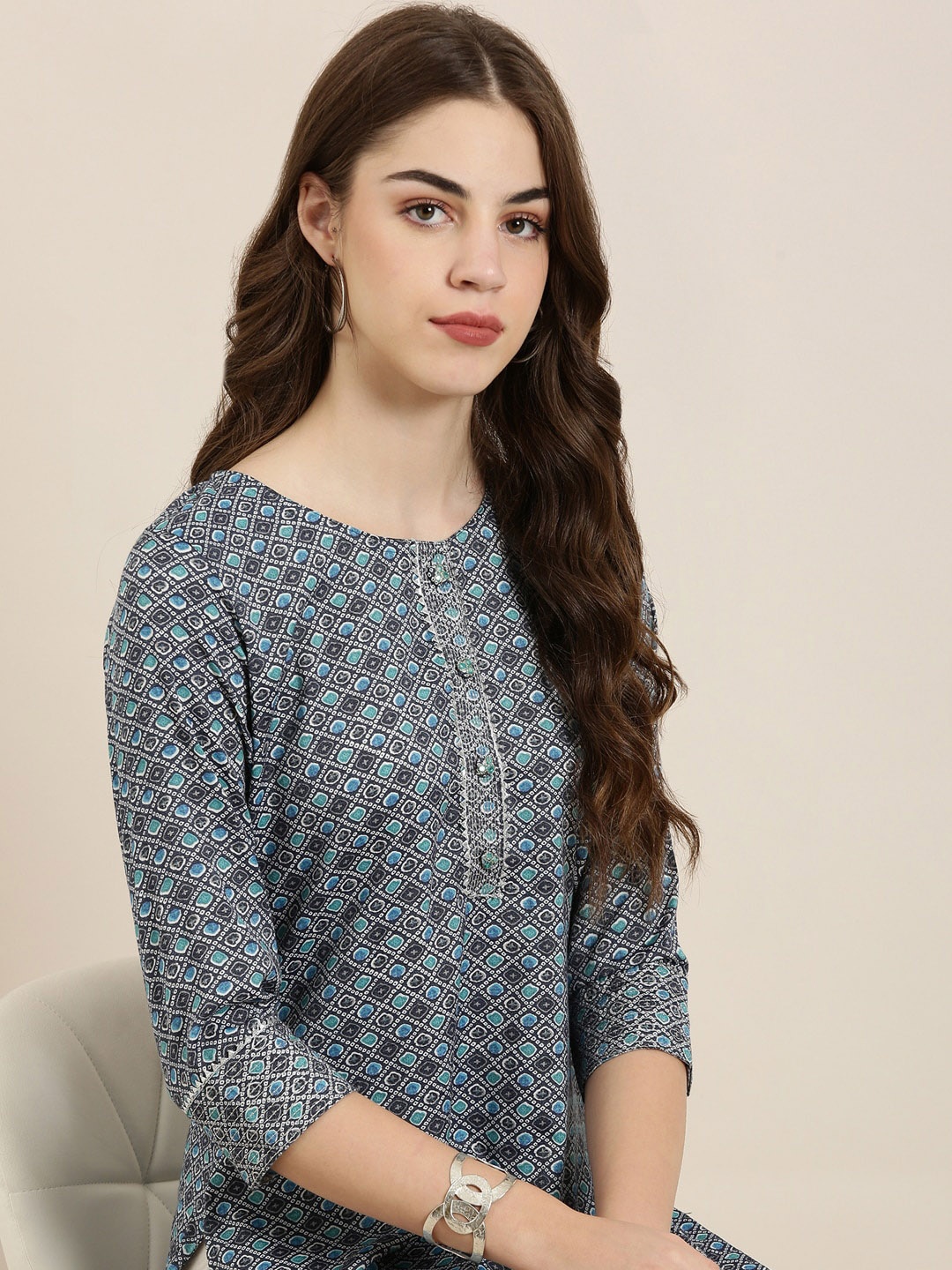 

SHOWOFF Ethnic Motifs Printed Gotta Patti Kurta, Navy blue
