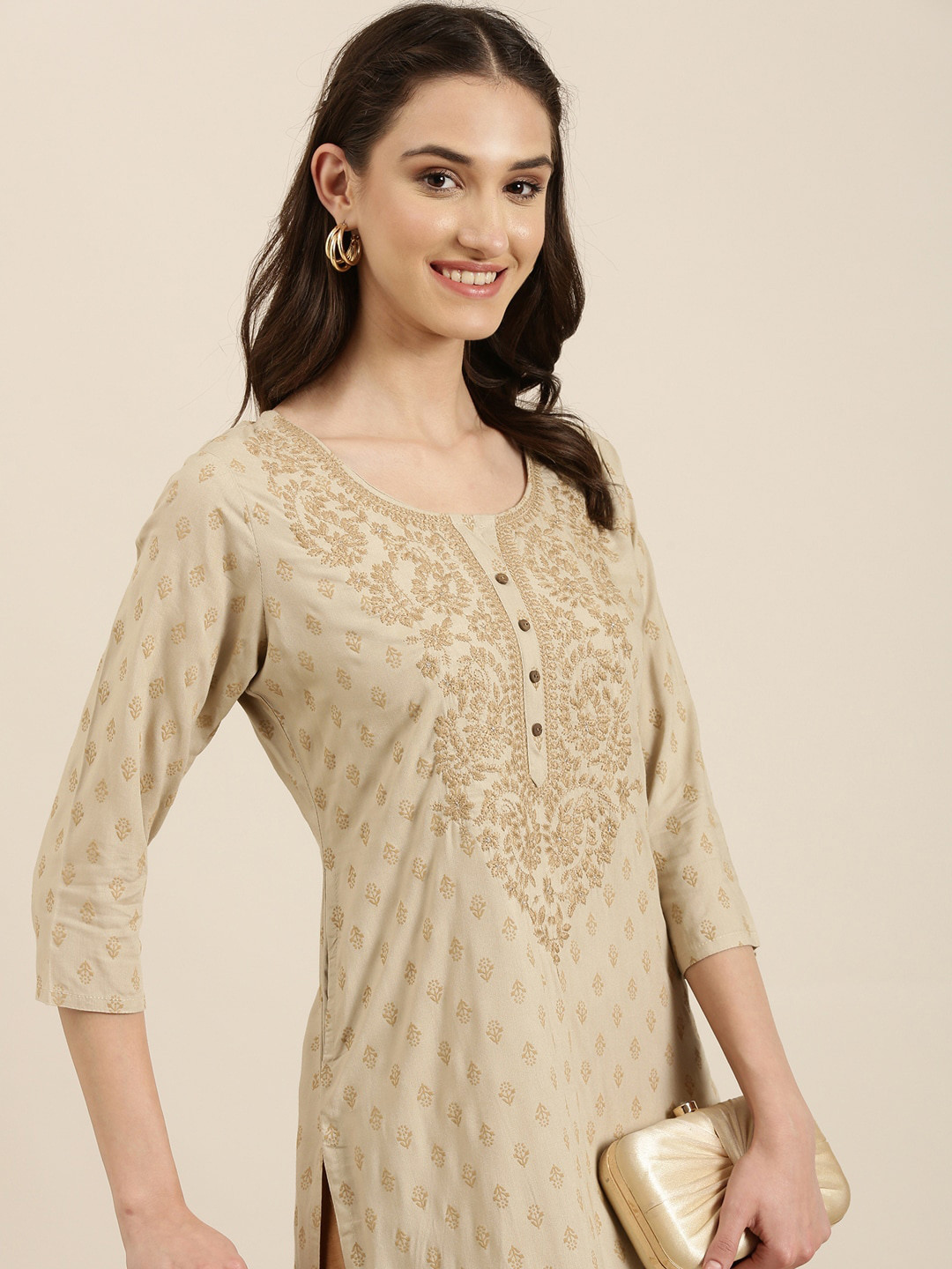 

SHOWOFF Ethnic Motifs Printed Thread Work Kurta, Beige