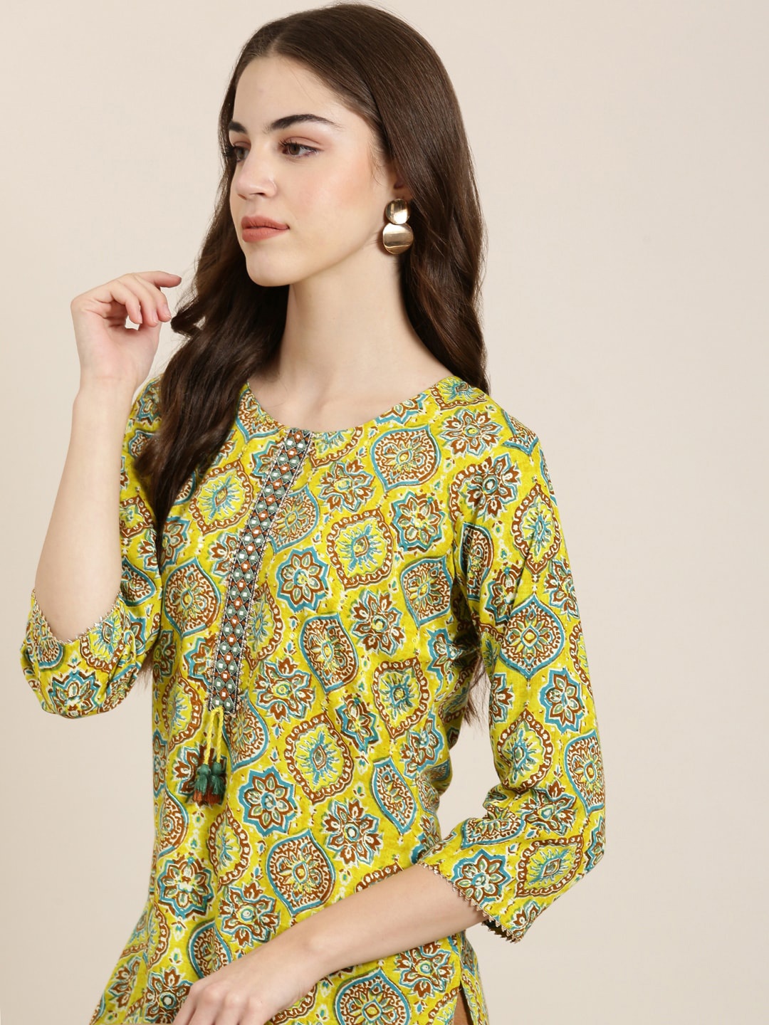 

SHOWOFF Ethnic Motifs Printed Mirror Work Kurta, Yellow