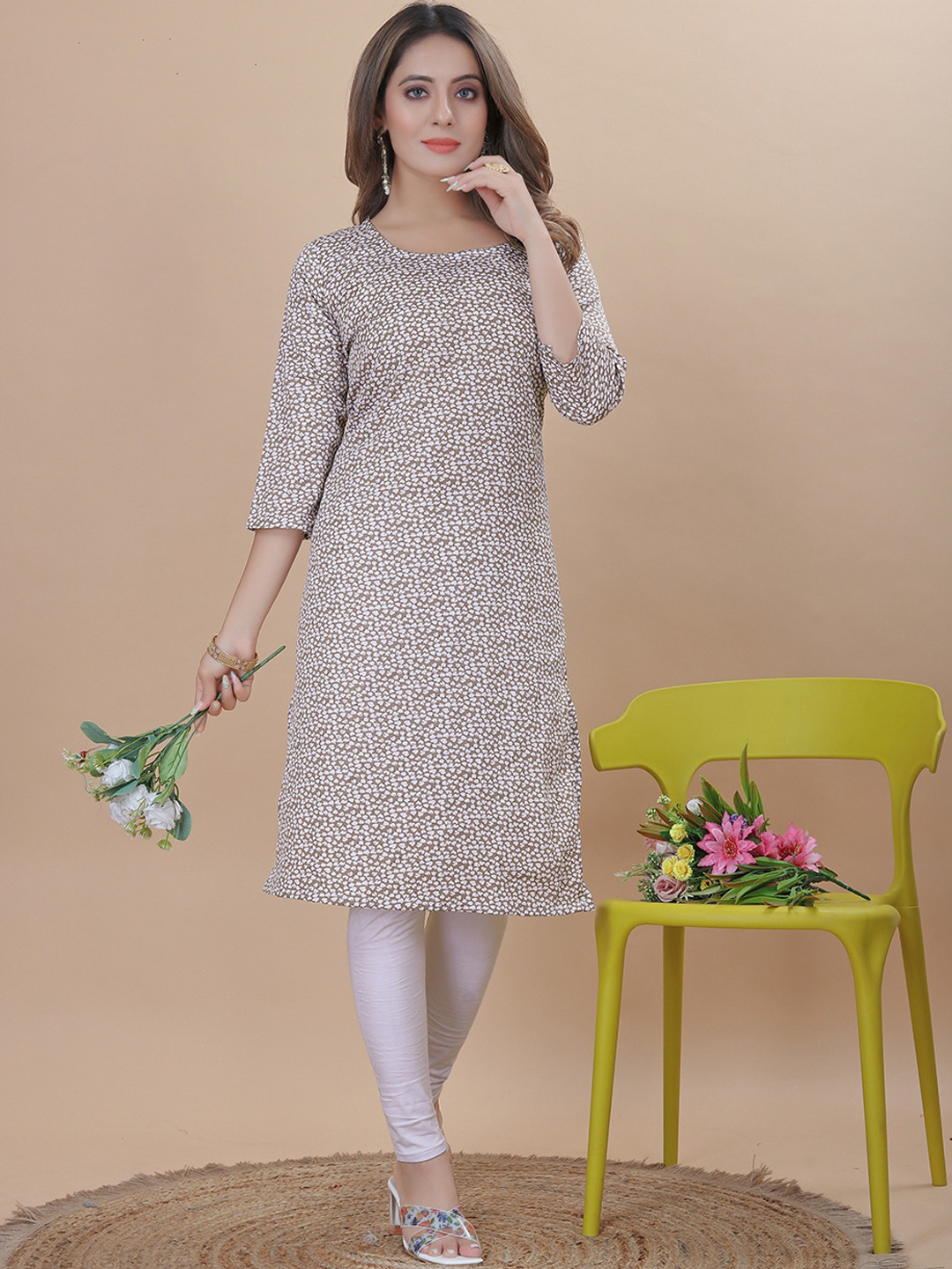 

KALINI Floral Printed Round Neck Kurta, Brown