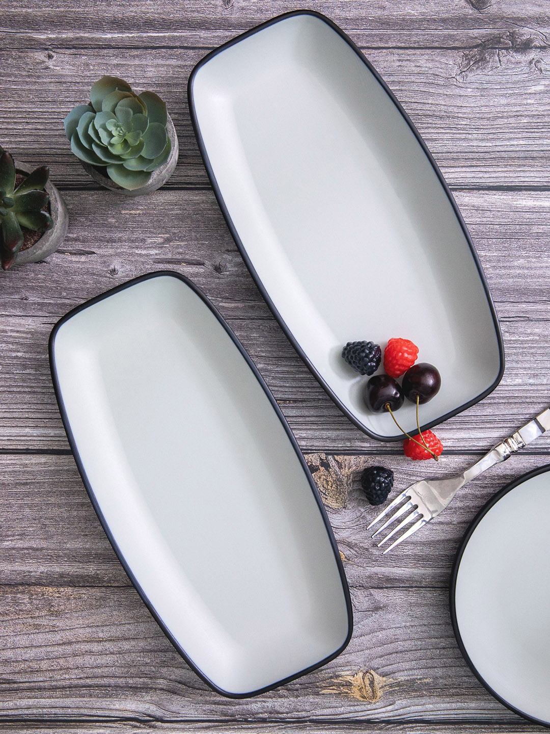 

Servewell 2-Pcs Off White Terra Clay Rectangular Serving Platter