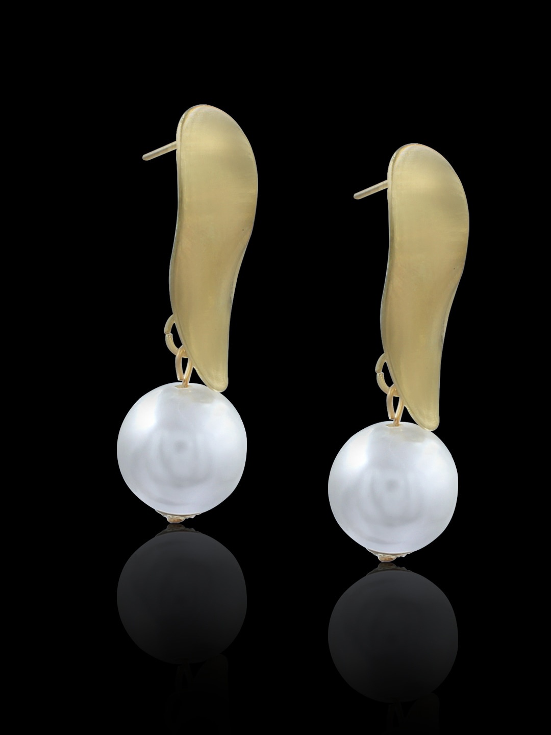 

PRIVIU Gold Plated Teardrop Shaped Drop Earrings