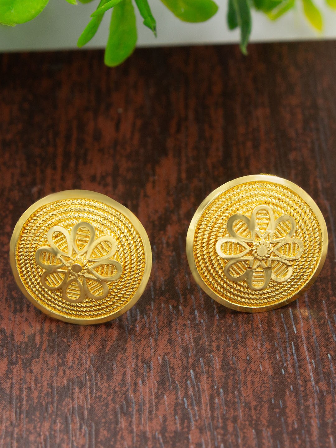

PRIVIU Gold Plated Circular Studs Earrings
