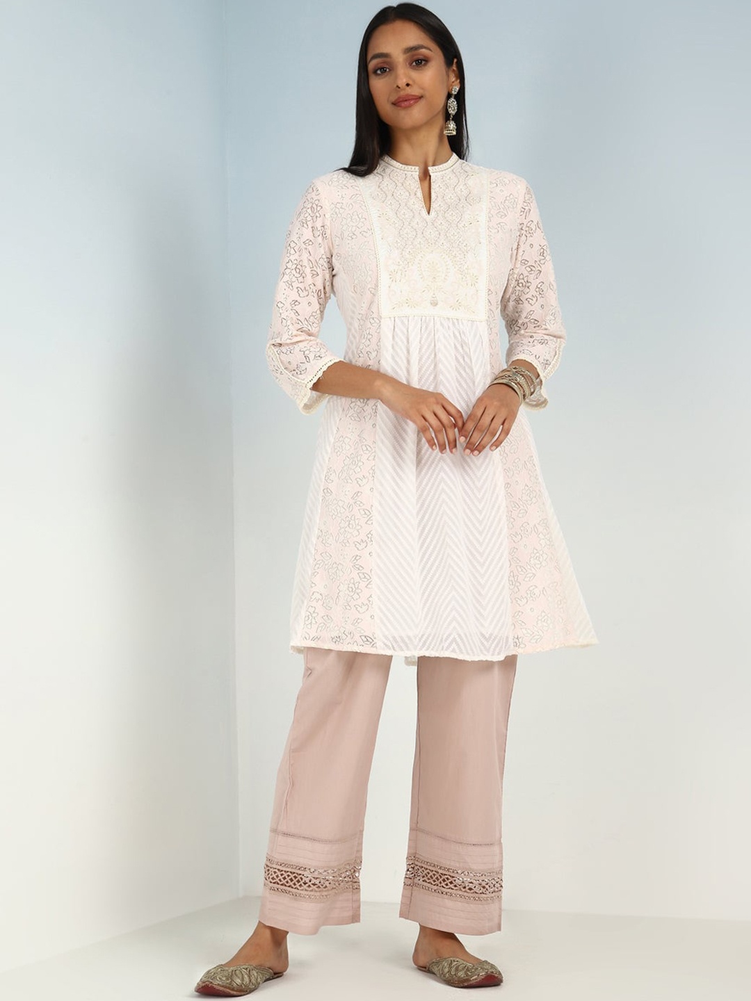 

Lakshita Ethnic Motifs Yoke Design Thread Work A-Line Kurta, Pink