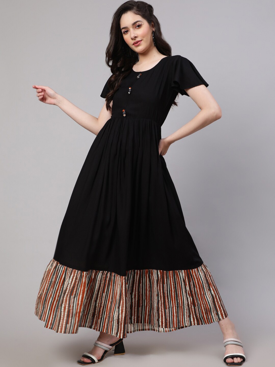 

DAEVISH Round Neck Flared Sleeve Gathered Fit & Flare Dress, Black