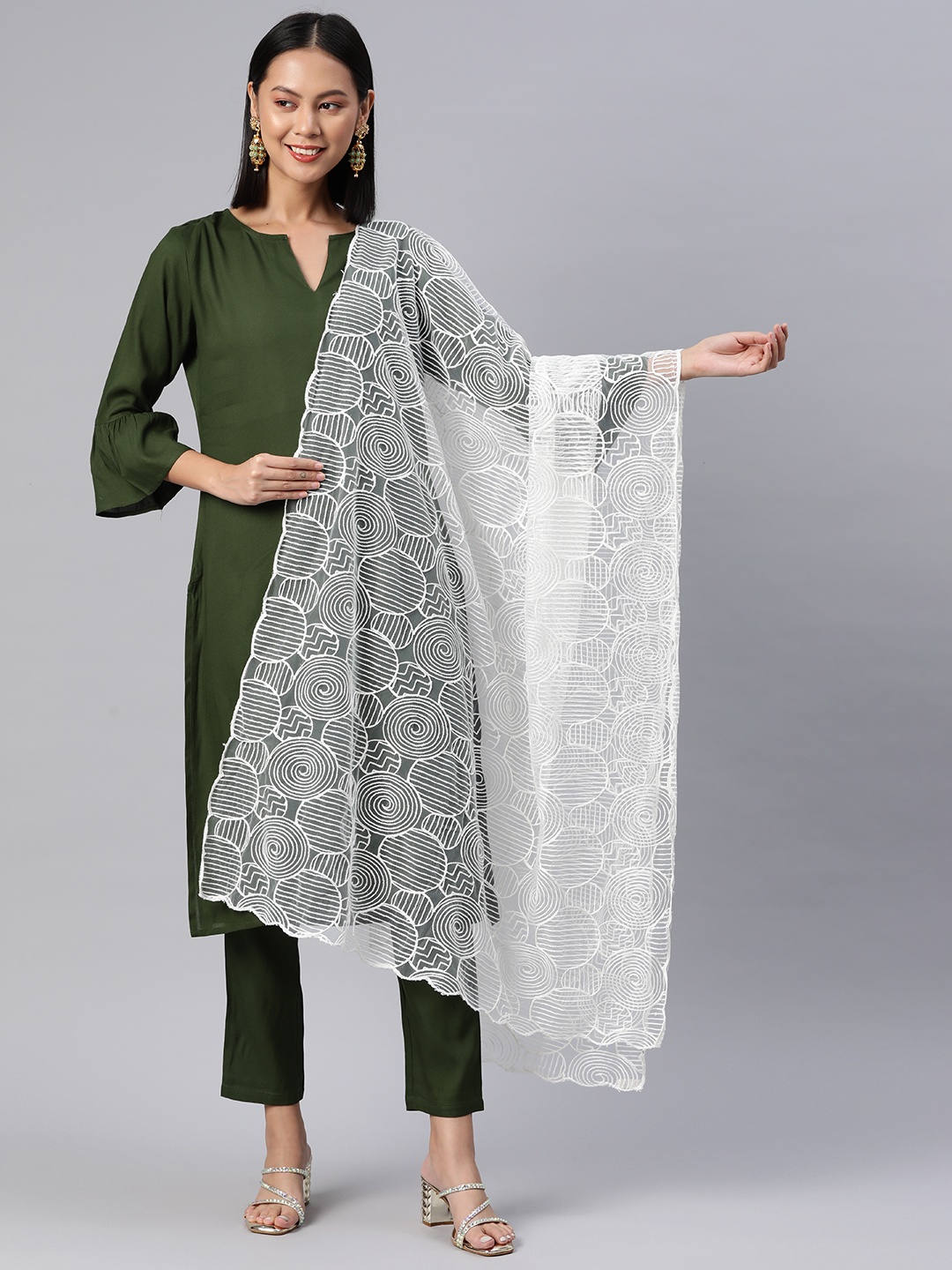 

Rang Gali Embroidered Dupatta with Thread Work, White