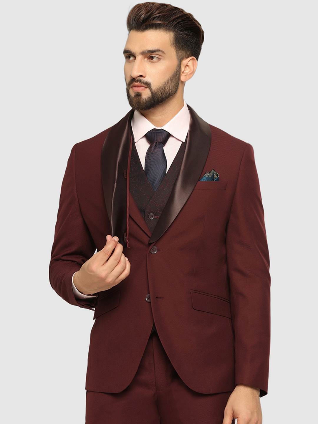 

Blackberrys Self Design Slim-Fit Three-Piece Formal Suit, Burgundy