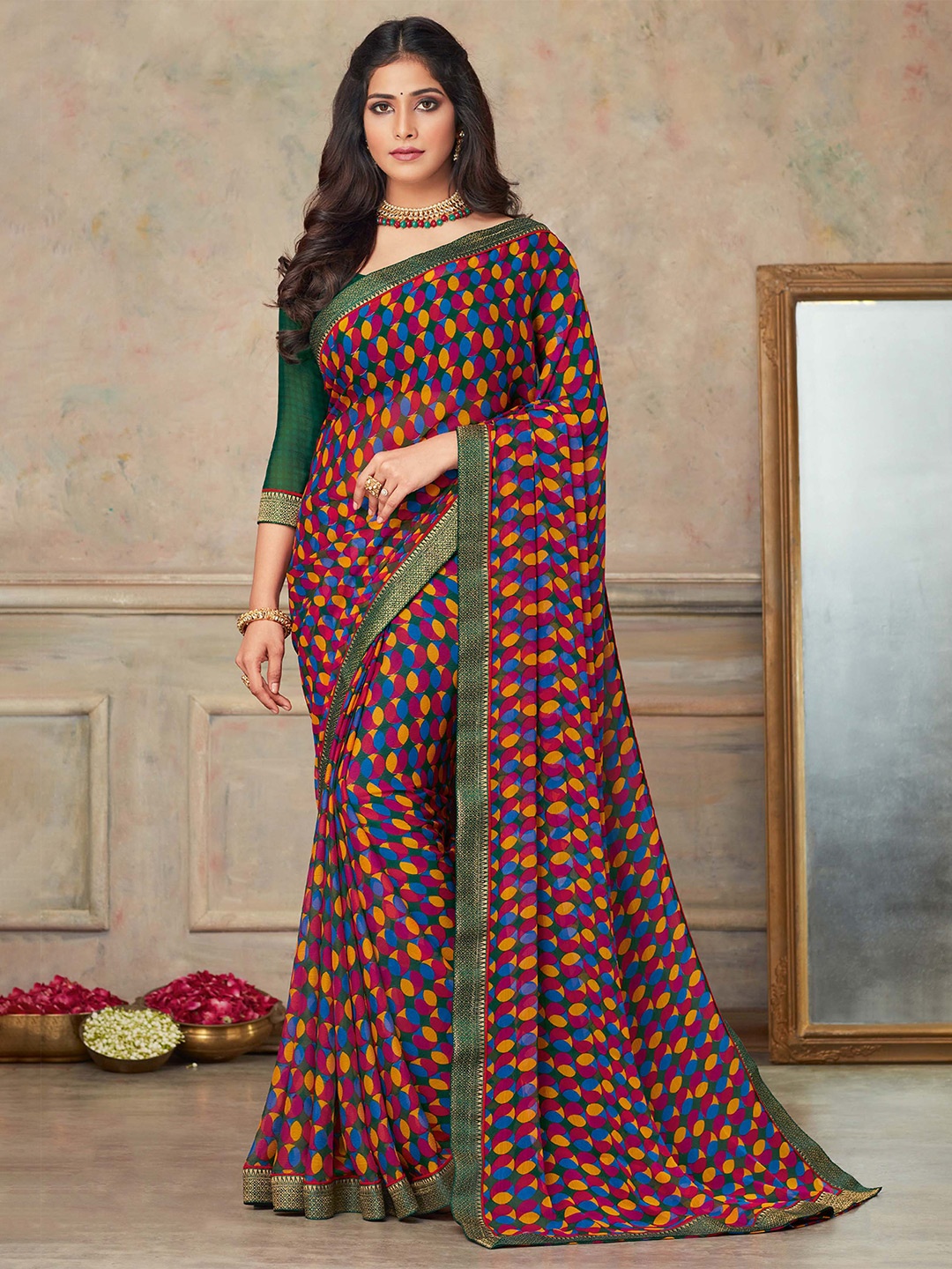 

Mitera Geometric Printed Saree, Green