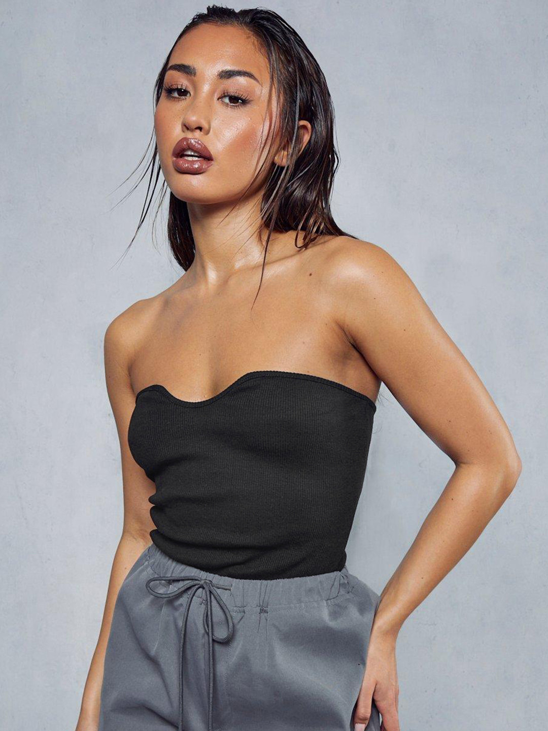 

MISSPAP Ribbed Off-Shoulder Fitted Crop Top, Black