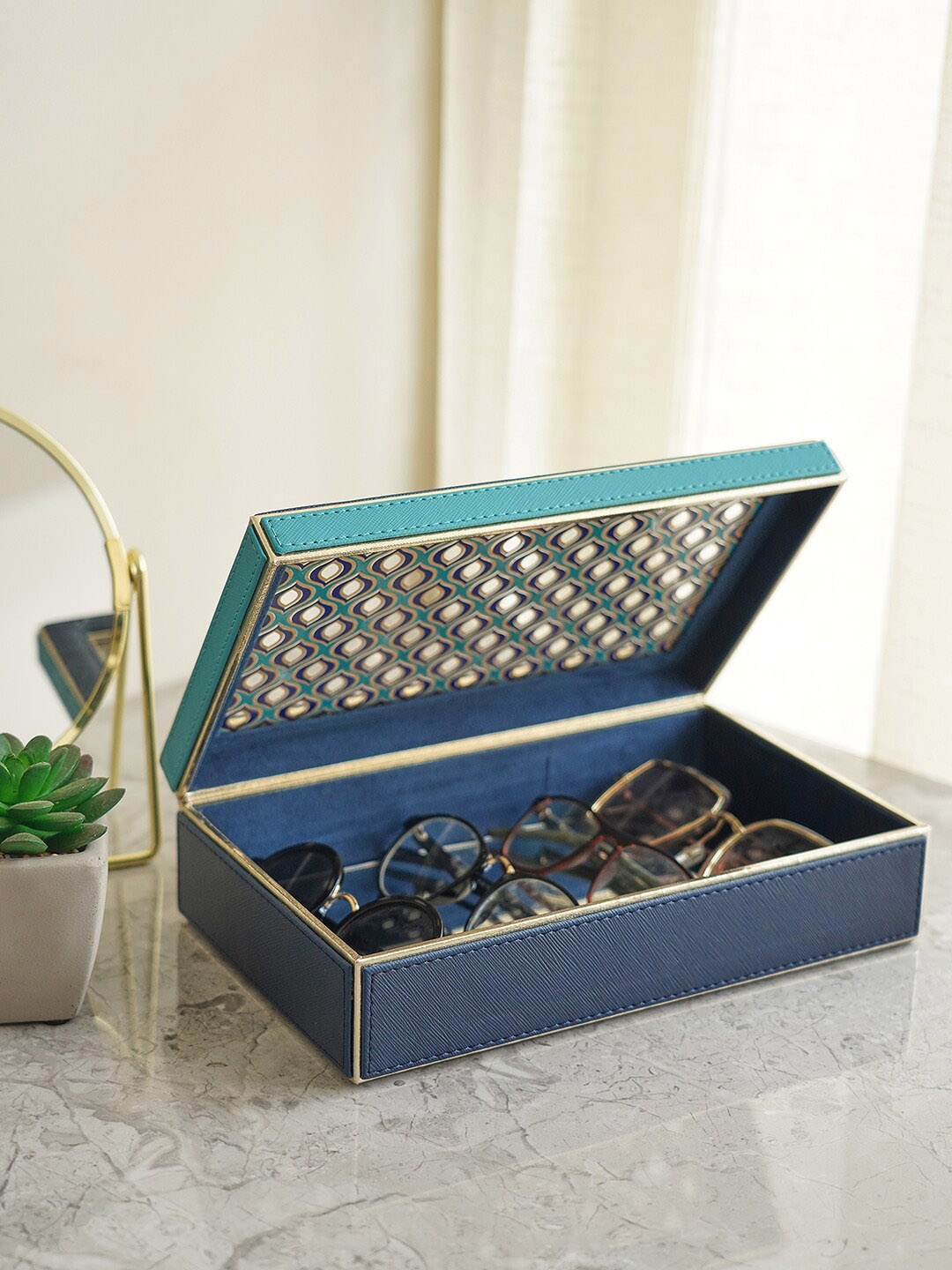 

Pure Home and Living Blue Printed Glass Box Organizer with Lid