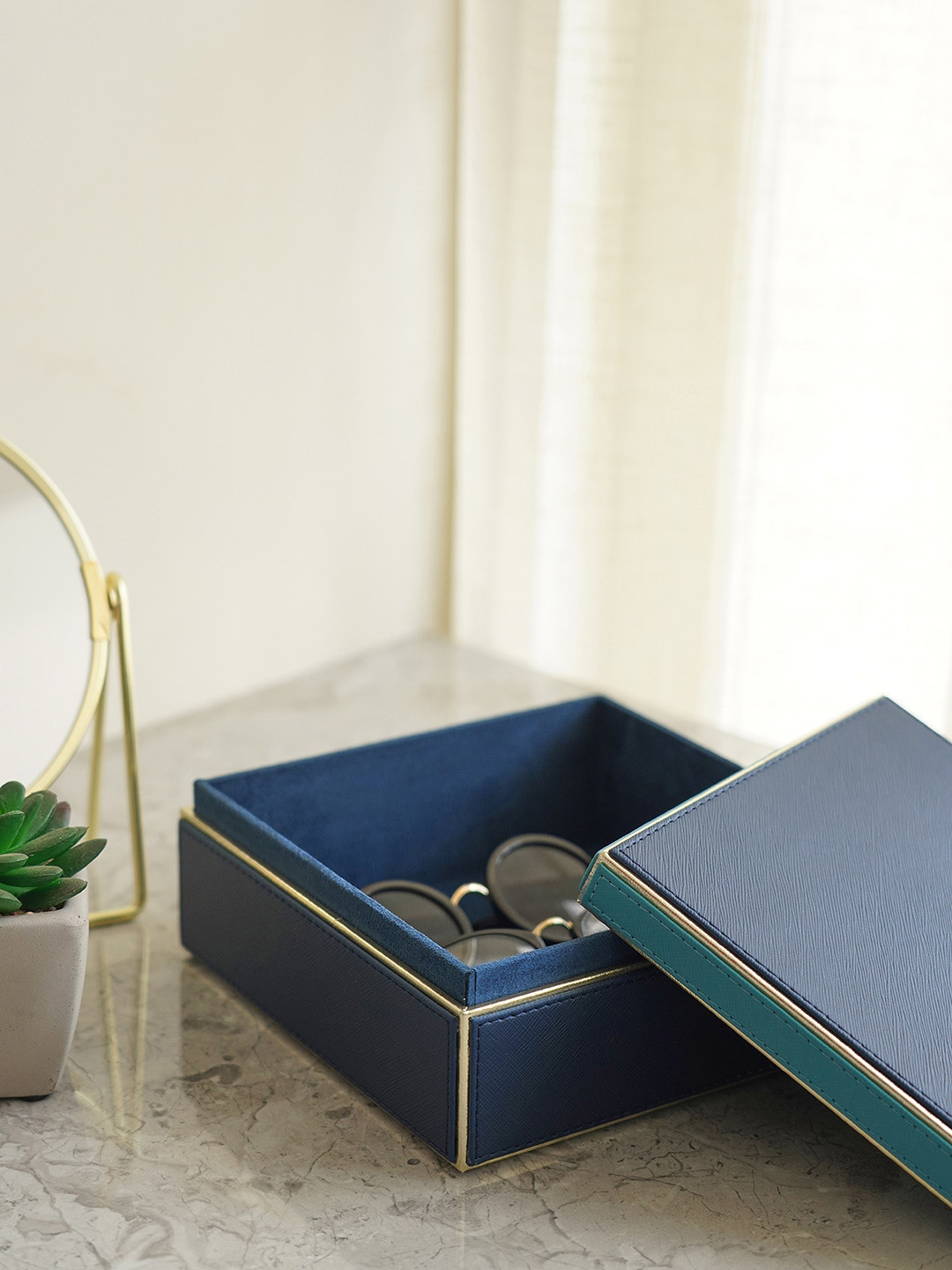 

Pure Home and Living Blue Storage Box With Lid Organiser