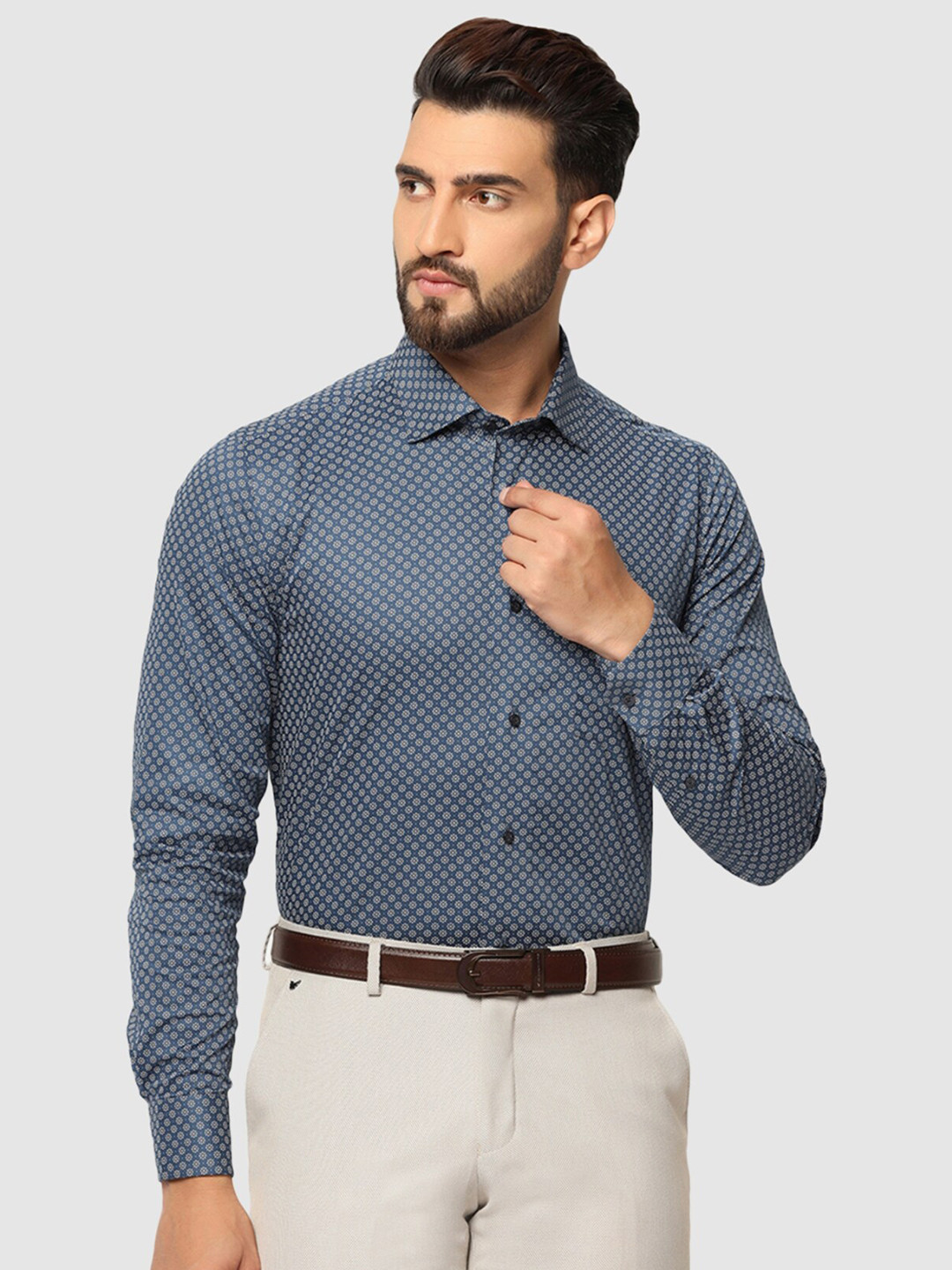 

Blackberrys Micro Ditsy Printed Slim Fit Pure Cotton Straight Formal Shirt, Navy blue