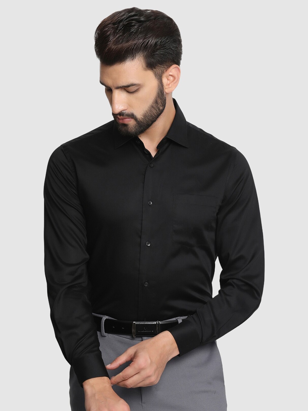 

Blackberrys Straight Slim Fit Spread Collar Pure Cotton Formal Shirt, Black