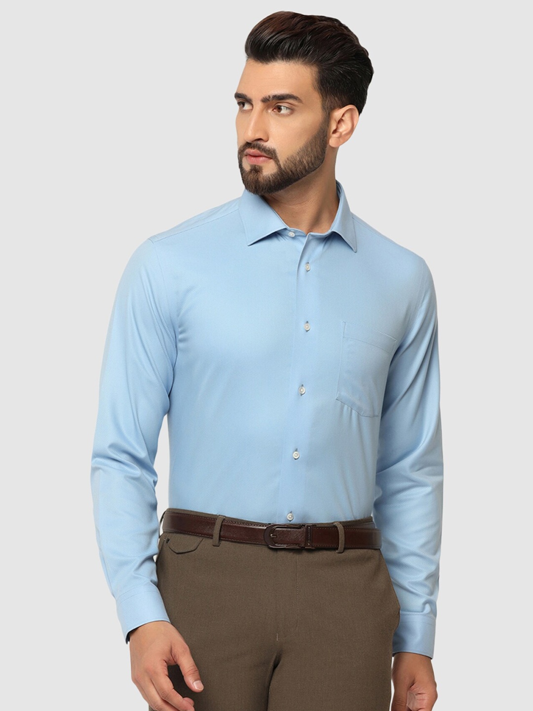 

Blackberrys Straight Slim Fit Spread Collar Pure Cotton Formal Shirt, Blue