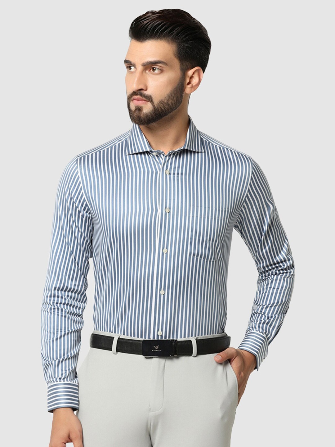 

Blackberrys Straight Slim Fit Vertical Stripes Spread Collar Pure Cotton Formal Shirt, Blue