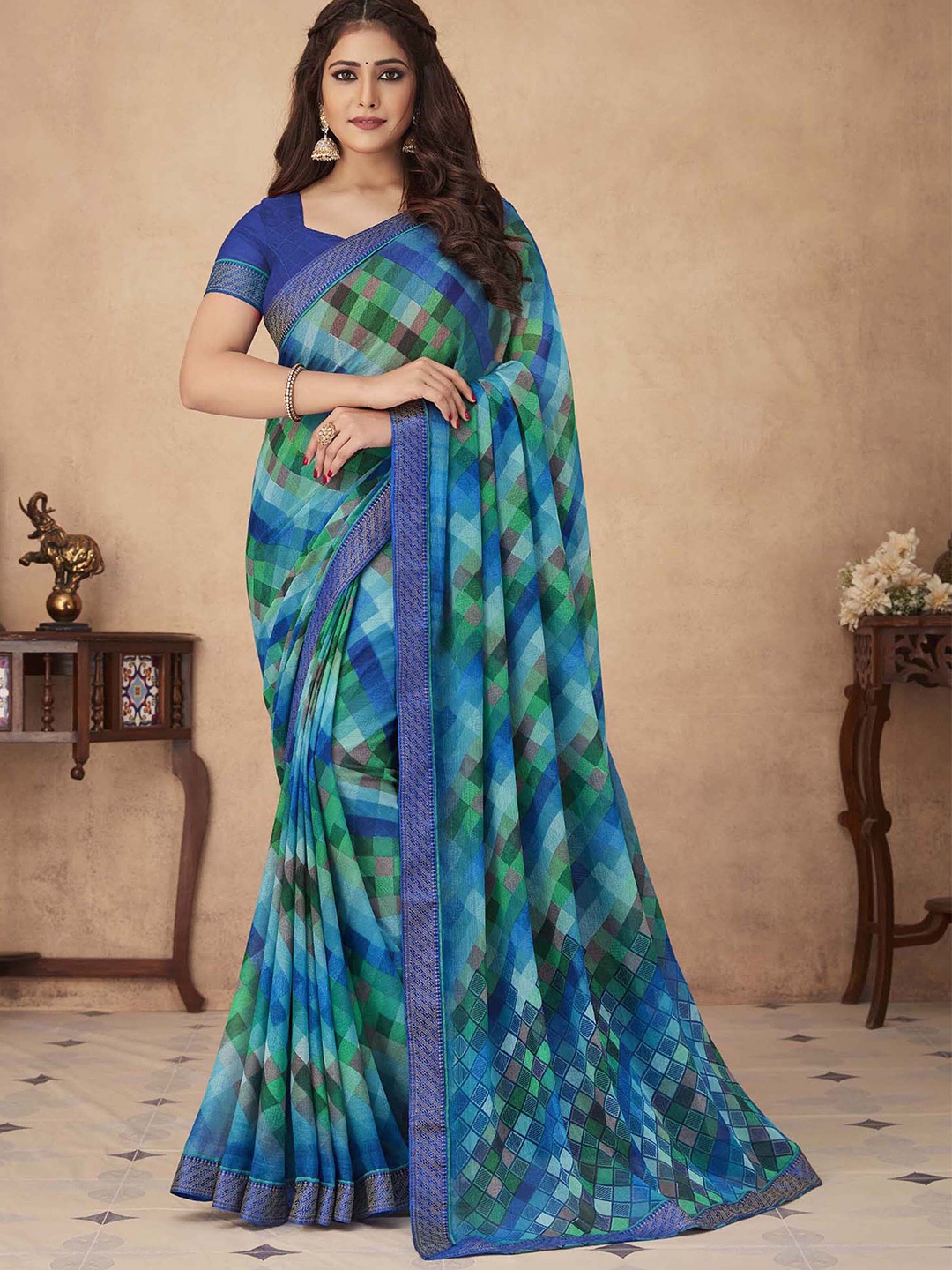 

Mitera Geometric Printed Saree, Blue