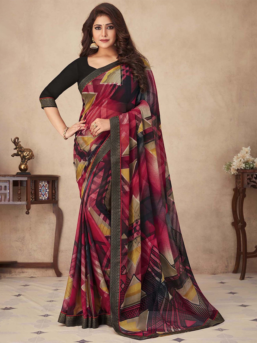 

Mitera Geometric Printed Saree, Black