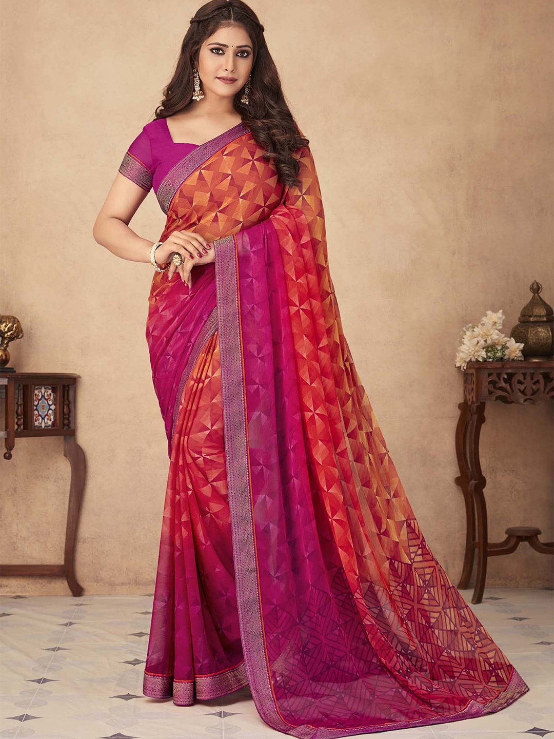 

Mitera Geometric Printed Zari Saree, Pink