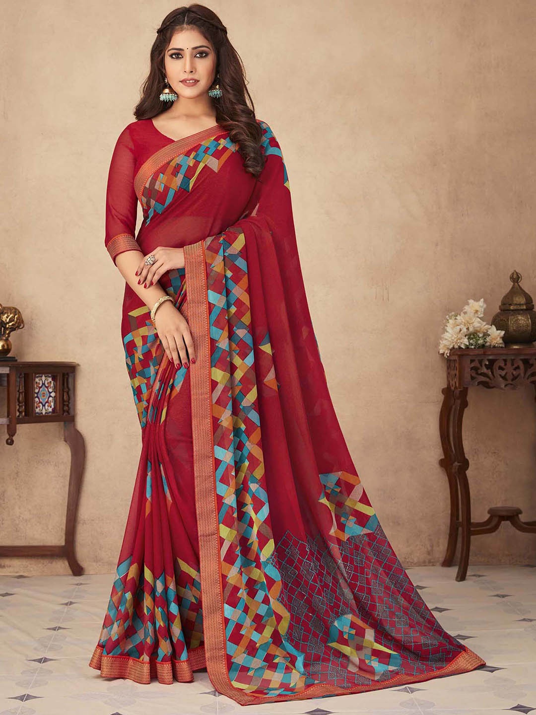 

Mitera Geometric Printed Saree, Red