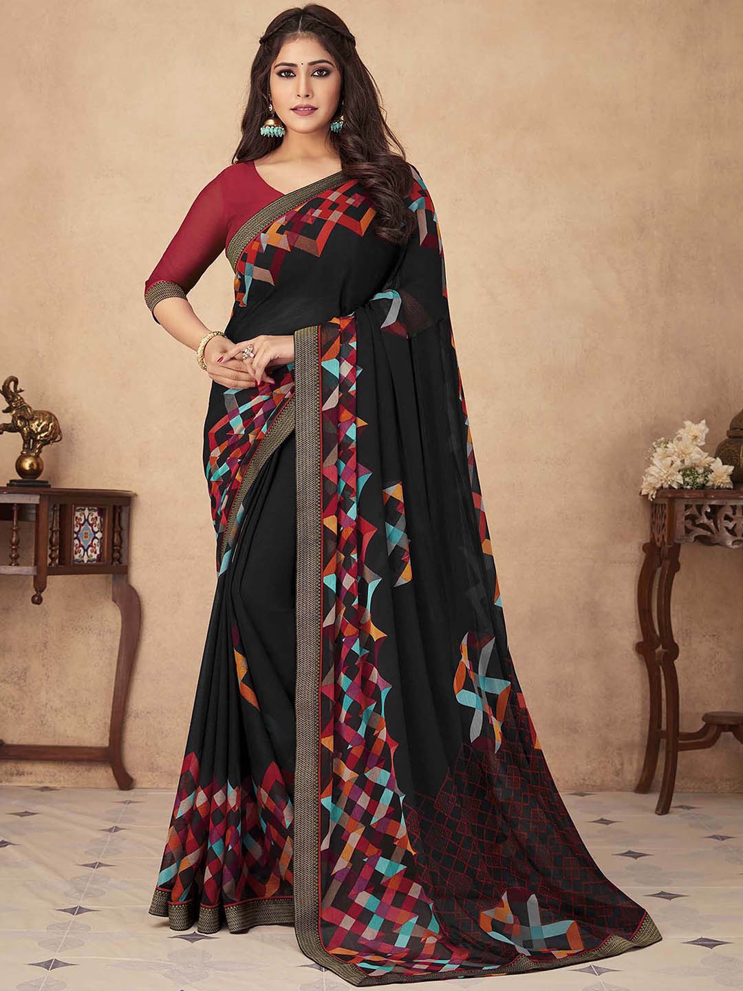 

Mitera Geometric Printed Saree, Black