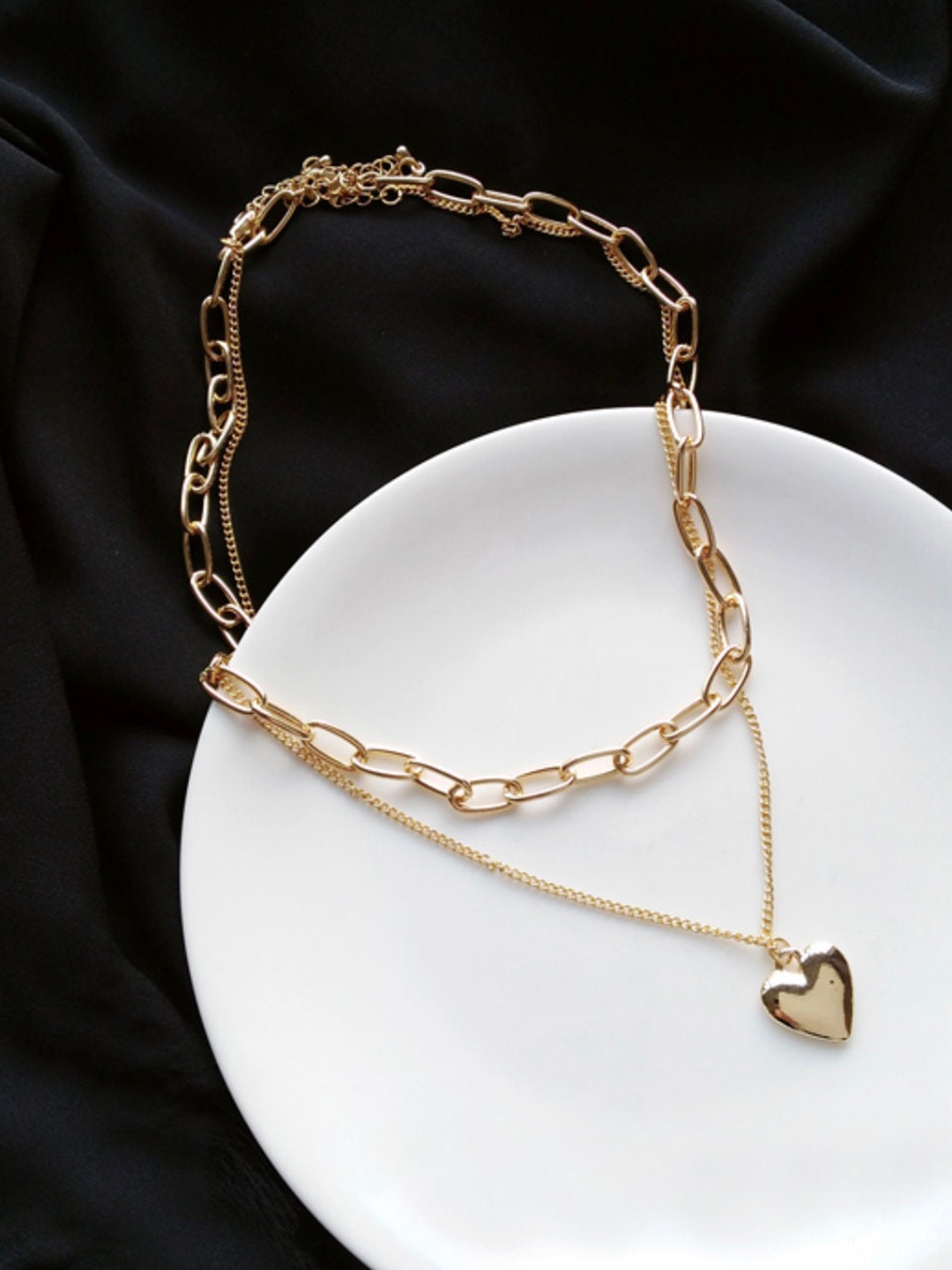 

VAGHBHATT Gold-Plated Layered Chain With Pendant
