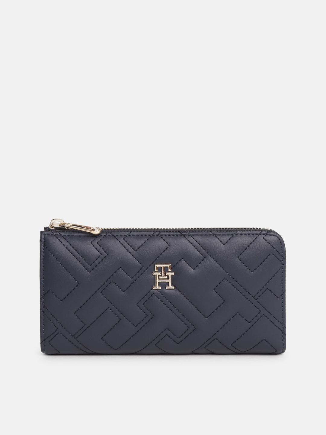 

Tommy Hilfiger Textured Purse Clutch With Quilted, Navy blue