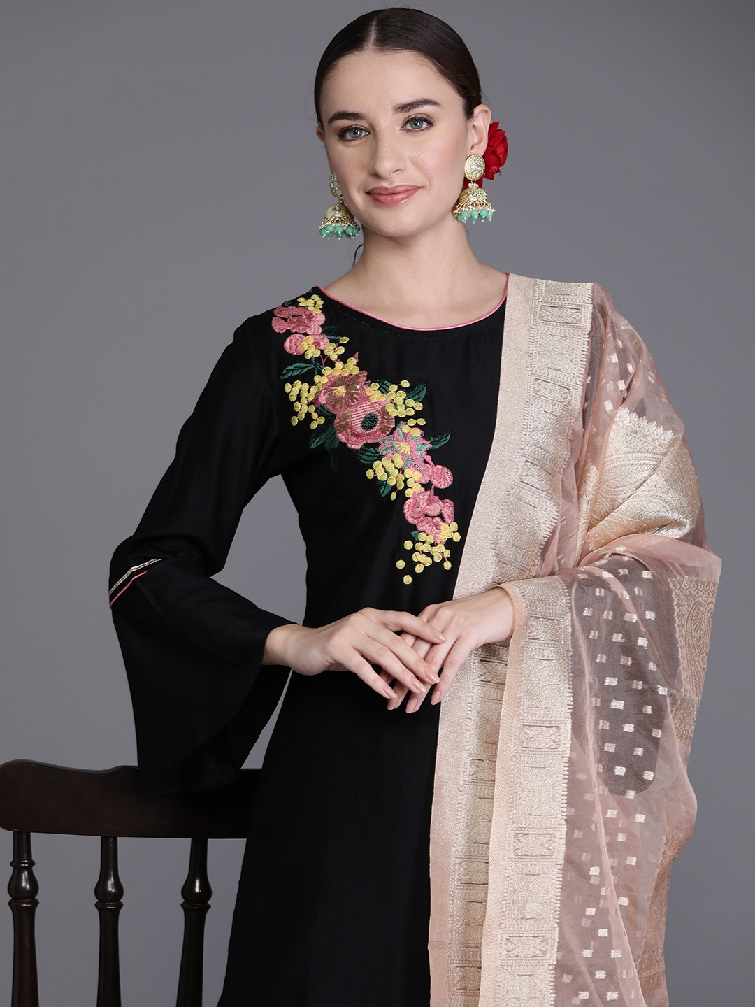 

Indo Era Women Floral Embroidered Thread Work Liva Kurta with Palazzos & With Dupatta, Black