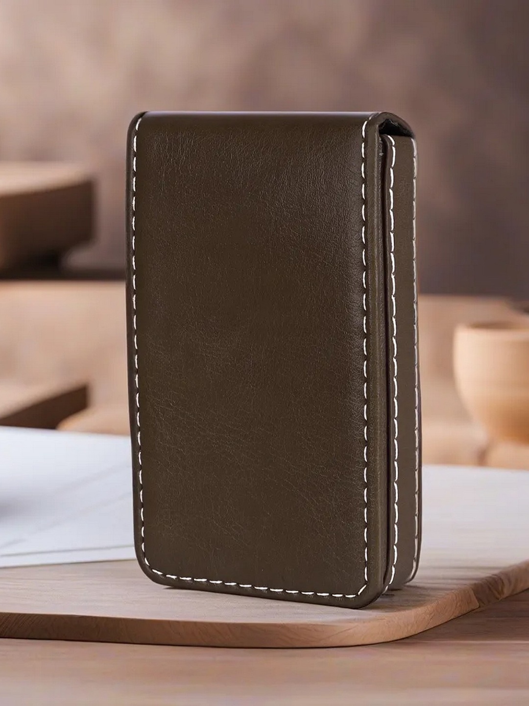 

LOREM Unisex Textured Card Holder, Brown