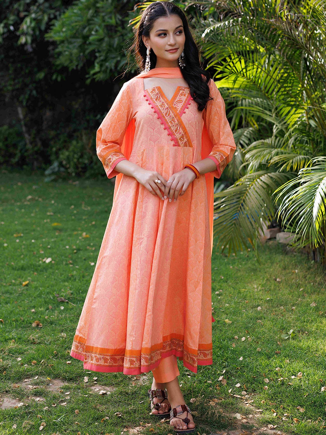 

Ragavi Floral Printed Pure Cotton Kurta & Trousers With Dupatta, Peach