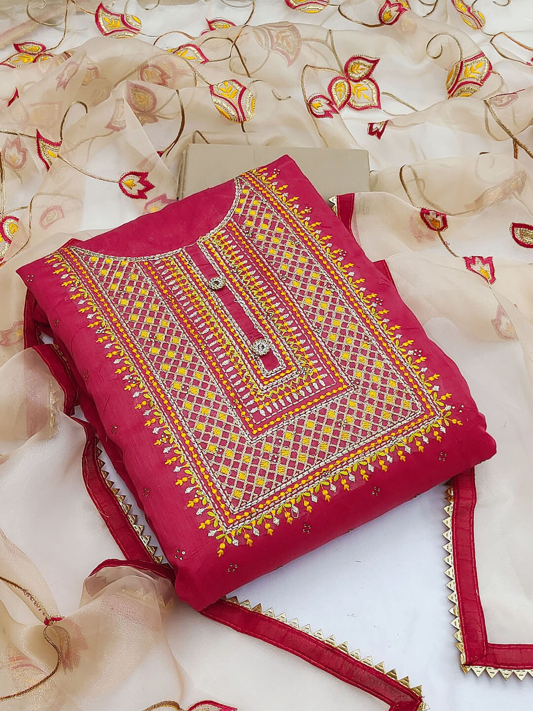 

KARAGIRI Embroidered Unstitched Dress Material, Pink