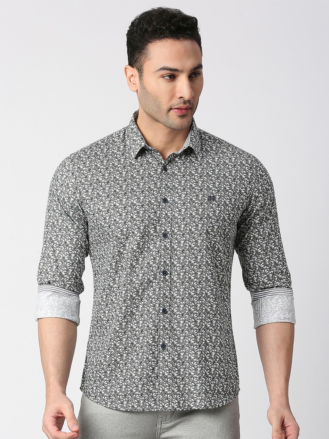 

DRAGON HILL Floral Printed Spread Collar Cotton Casual Shirt, Grey