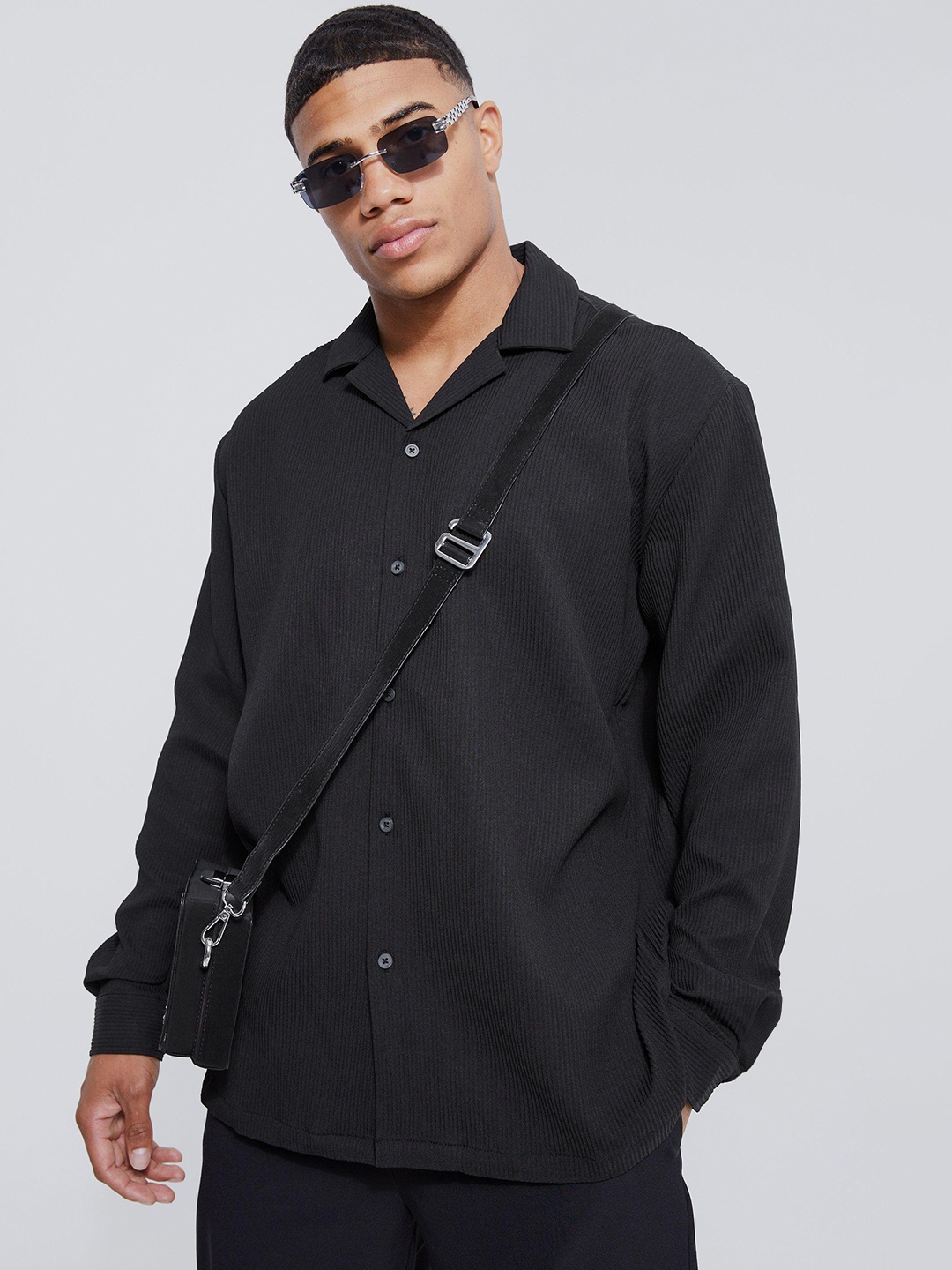 

boohooMAN Oversized Pleated Shirt, Black