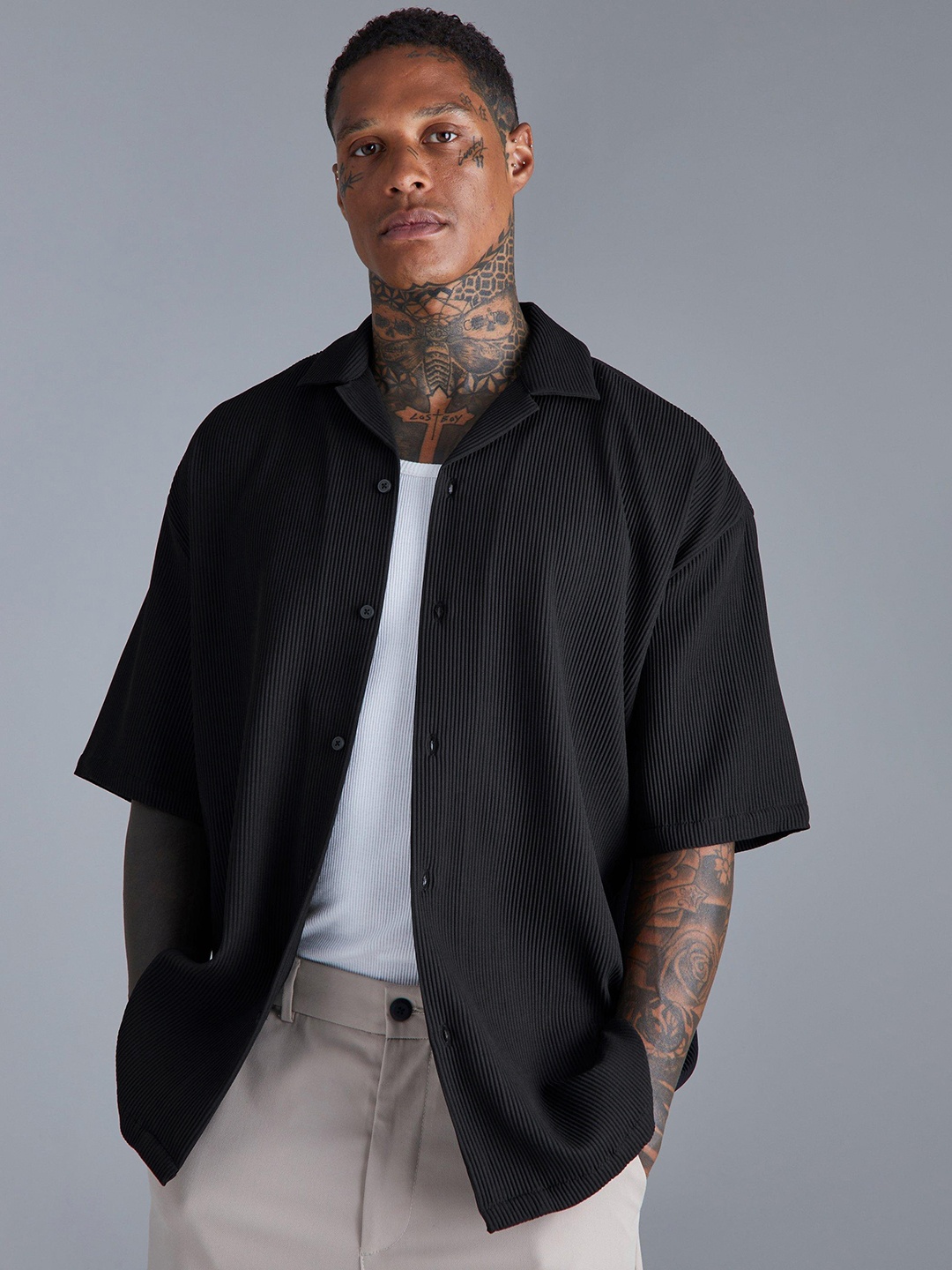 

boohooMAN Oversized Pleated Casual Shirt, Navy blue