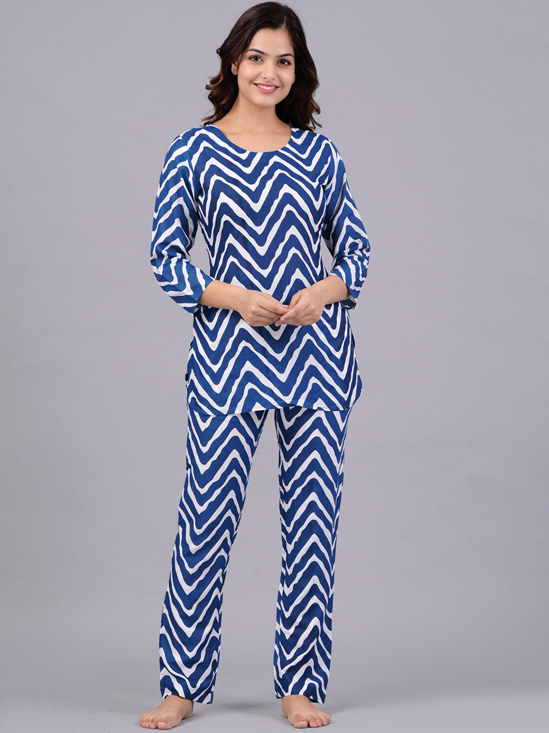 

Bachuu Striped Round Neck Night suit, Blue