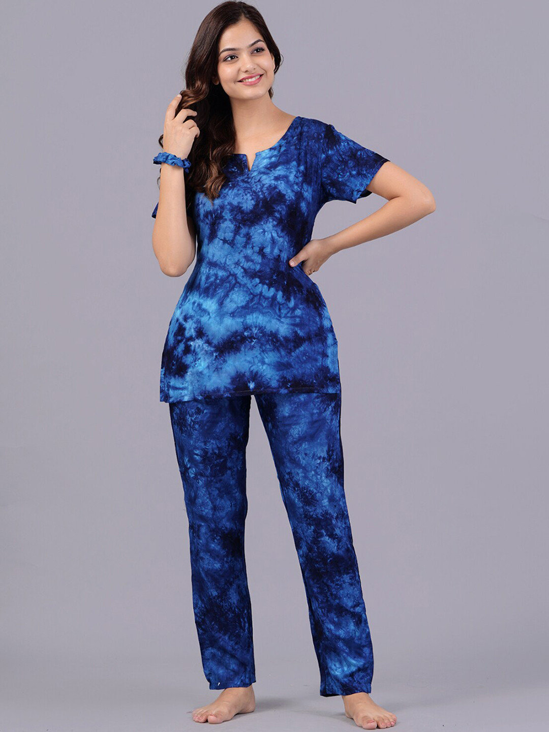 

Bachuu Tie and Dye Round Neck Night suit, Navy blue